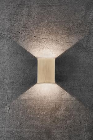 Puristische eckige LED-Außenwandleuchte Fold 10 aus Messing  up / down mit veränderbaren Abstrahlvarianten